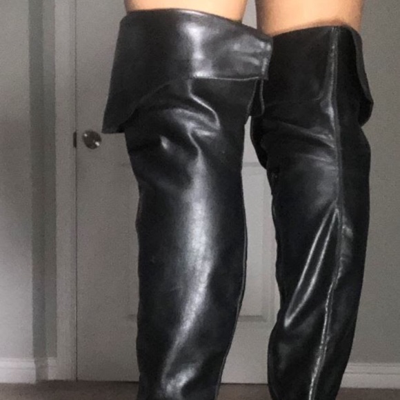Knee high boots - Picture 3 of 4